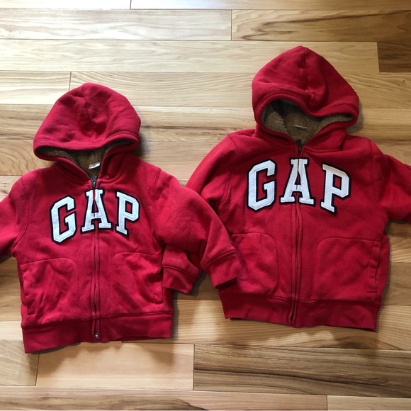 BabyGap Sherpa lined zip up hoodie— size 2T, 5T - Picture 2 of 3